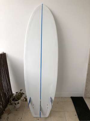 Surfboard for rent Surfboard 1+2 or quad 6’4″ by shaper Carlos Martins in Caparica Surfboard for rent Surfboard 1+2 or quad 6’4″ by shaper Carlos Martins in Caparica