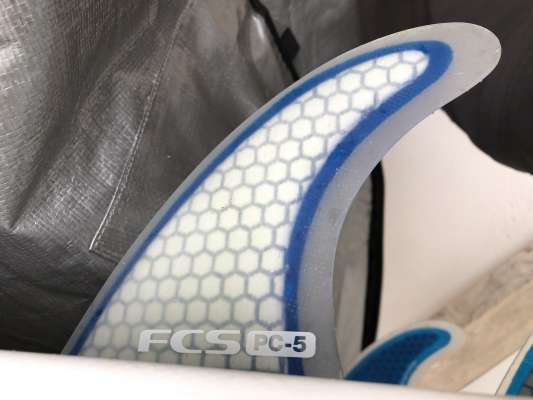 Surfboard for rent Surfboard 1+2 or quad 6’4″ by shaper Carlos Martins in Caparica Surfboard for rent Surfboard 1+2 or quad 6’4″ by shaper Carlos Martins in Caparica